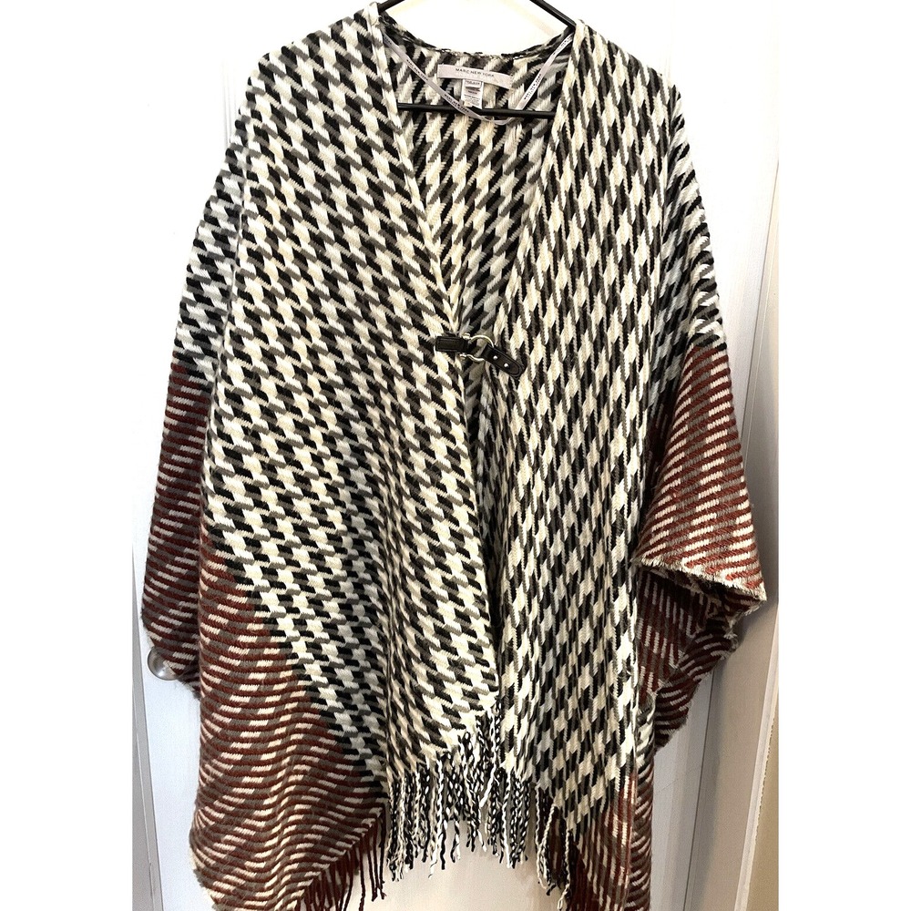 Covering Wrap Size One size fits all Andrew Marc NY White, Black & Red Fringe